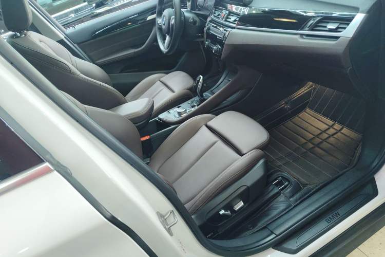 Used BMW X1 2021 Restyled sDrive25Li Leading Edition
