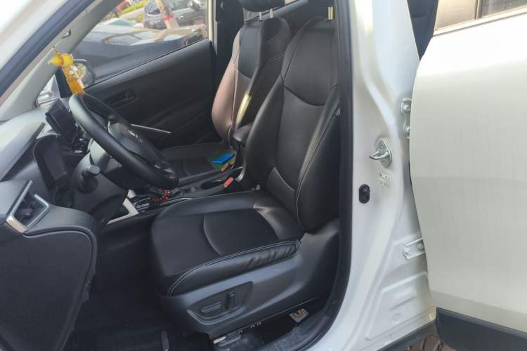 Used Toyota Corolla Cross 2024 2.0L Luxury Edition
