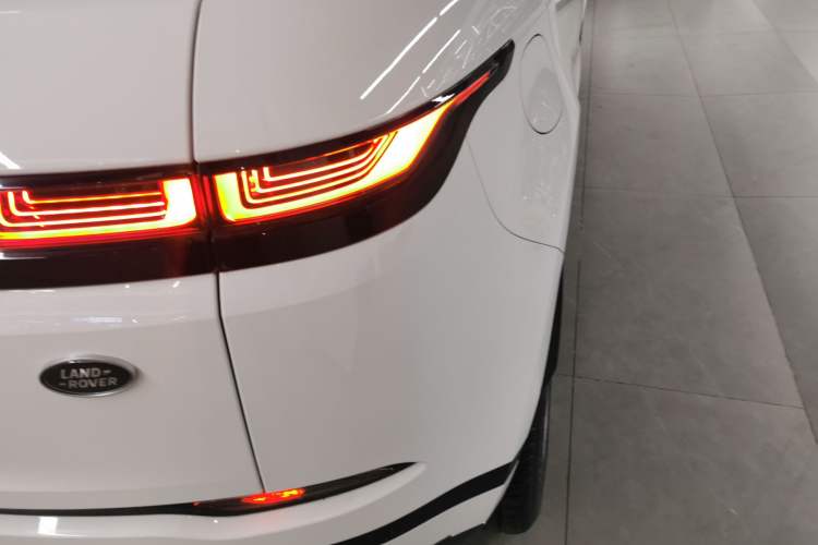 Used Land Rover Range Rover Evoque New Energy 2023 Aurora L P300e Plug-in Hybrid Electric Version