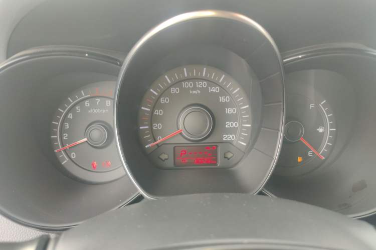 Used Kia K2 2015 Sedan 1.4L Automatic GLS