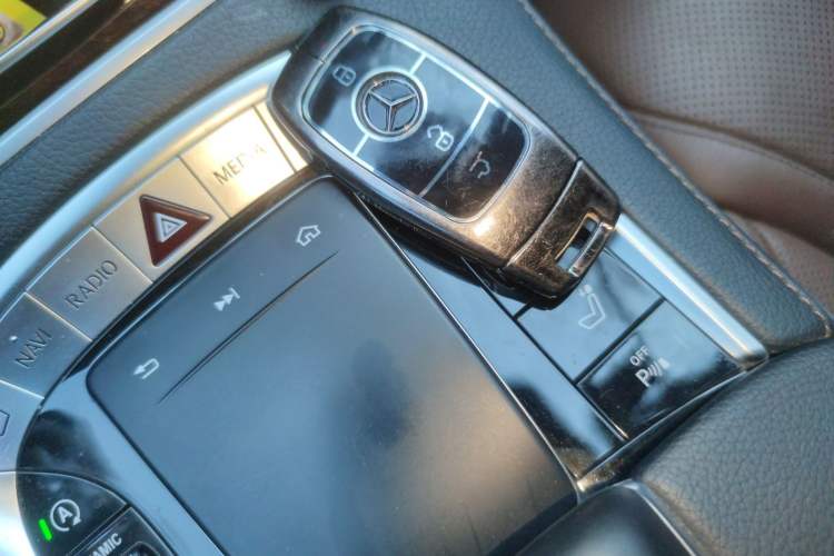 Used Mercedes-Benz S-Class 2020 S 350 L Business Class Ultimate Edition Vehicle Key