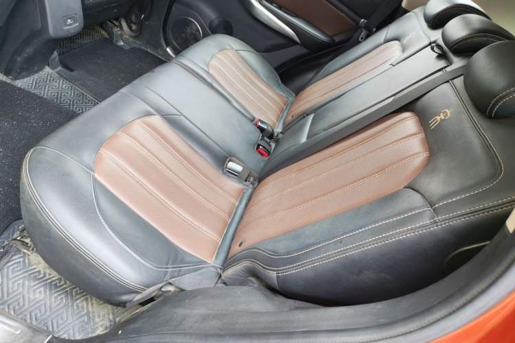 Used BYD Song 2016 GaiShi Edition 1.5TI Manual Elite Model
