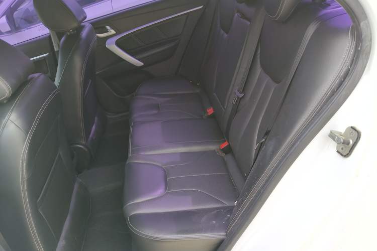 Used Geely Auto Emgrand 2016 Sedan 1.5L Manual Upward Edition