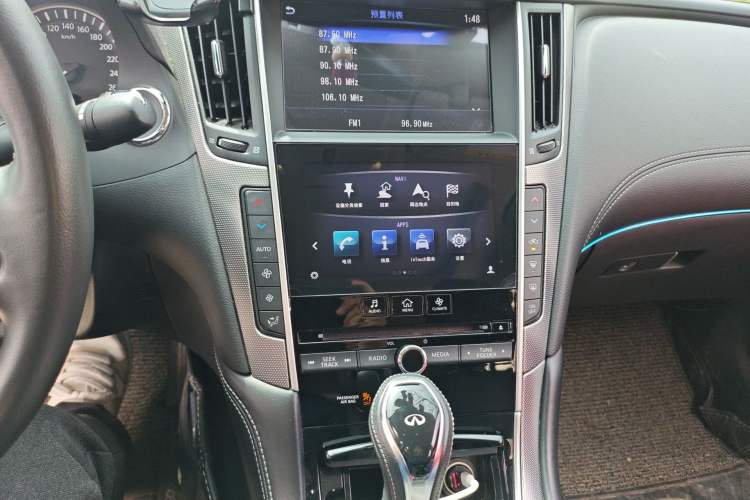 Used Infiniti Q50L 2018 2.0T Enjoyment Version China VI Standard