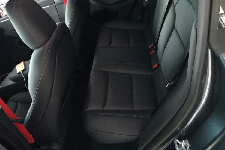 Used Tesla Model 3 2025 Rear-Wheel-Drive Version