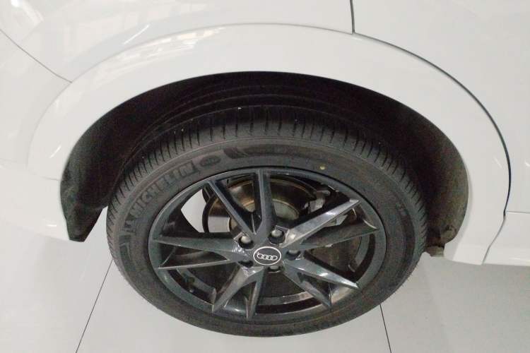 Used Audi Q2L 2022 35 TFSI Progressive Dynamic Edition