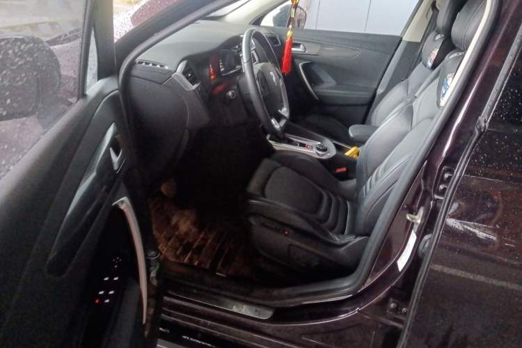 Used DS 6 2016 1.6T Luxury Edition THP160