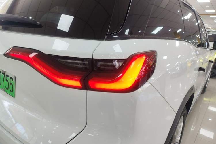 Used Nio ES8 2020 415 km Range 6-Seater Version
