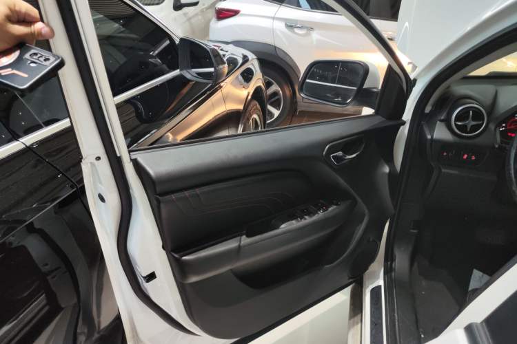 Used Soueast DX3 2016 1.5T CVT Luxury Model