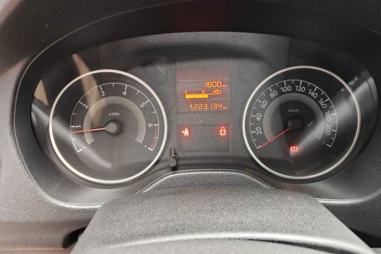 Used Peugeot 301 2014 1.6L Manual Luxury Edition