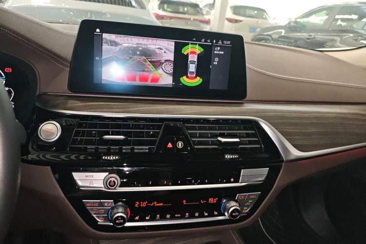 Used BMW 5 Series New Energy 2020 Mileage Upgrade Version 530Le Pioneer Edition