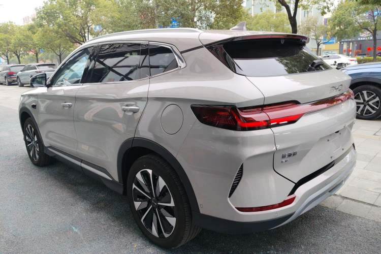 Used BYD Song PLUS New Energy 2025 EV Smart Drive Edition 605km Flagship Model