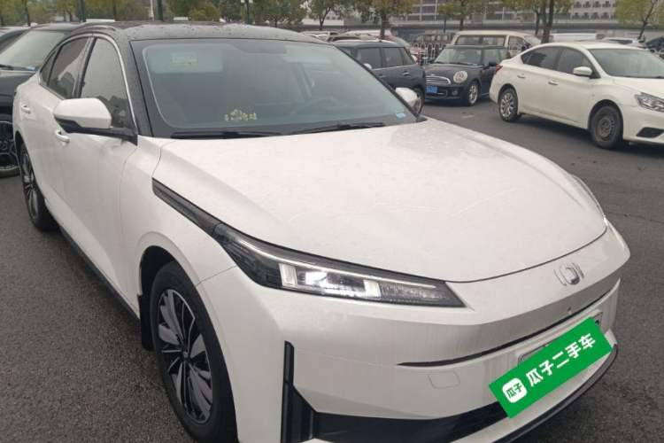 Used CHANGAN NEVO A05 2025 Truly Delicious Edition 145 Beyond-Grade Version Front Right 45 Deg