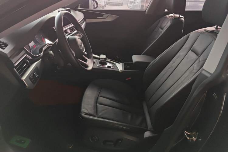 Used Audi A5 2017 Sportback 40 TFSI Fashion Model
