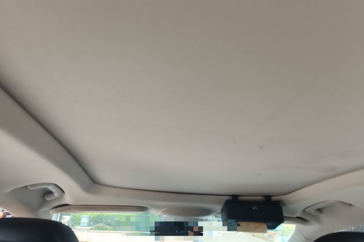 Used Ford Edge 2015 2.0T GTDi Four-Wheel Drive Prestige Model Headliner