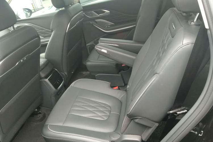 Used Hongqi HS7 PHEV 2024 2.0T PHEV Four-Wheel Drive Flagship Edition 6 Seats Left Rear Seat