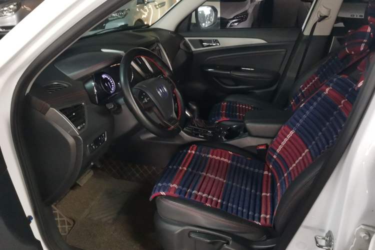 Used CHANGAN CS75 2017 Shangkui Edition 1.5T Automatic Fengxiang Model
