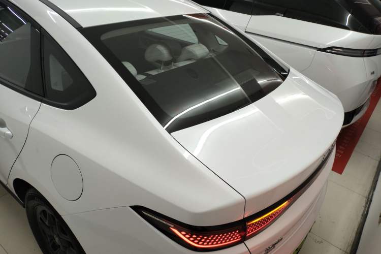 Used BYD Seal 05 DM-i 2025 DM-i Smart Drive 55KM Luxury Model Rear Left 45 Deg