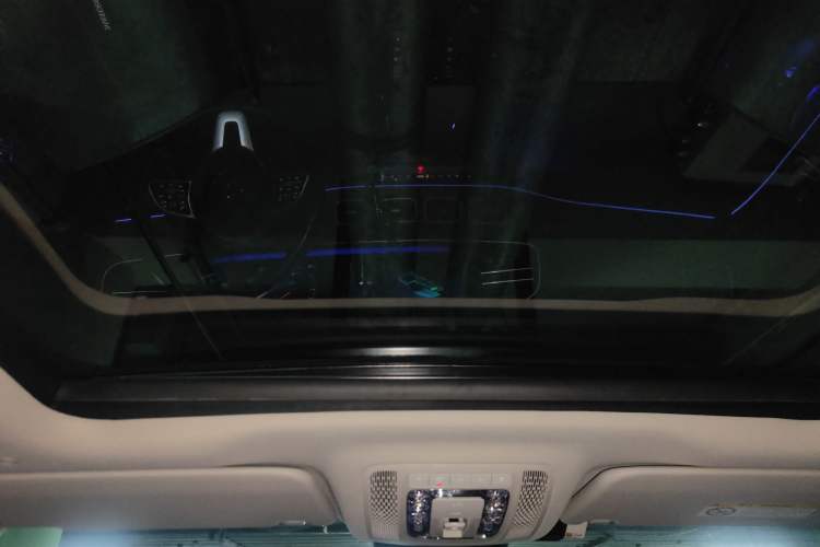 Used Mercedes-Benz GLE New Energy 2023 GLE 350 e 4MATIC Headliner