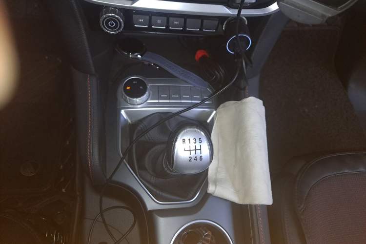 Used Foton General F9 2022 2.0T Gasoline Manual 4x4 Enjoyment Version Standard Cab 4G20TI5
