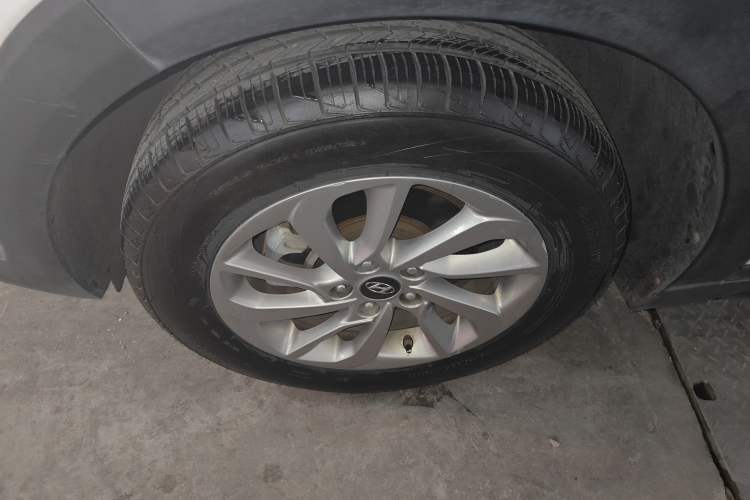 Used Hyundai Tucson 2018 1.6T Dual-Clutch Two-Wheel Drive 15th Anniversary Special Edition