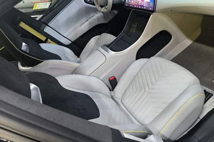 Used Avatr 11 2022 Long-Range Dual-Motor Luxury Edition 4 Seats
