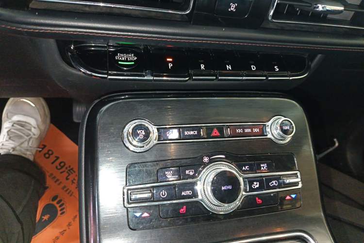 Used Lincoln Nautilus 2021 2.0T Four-Wheel Drive Luxury Edition Gear Lever