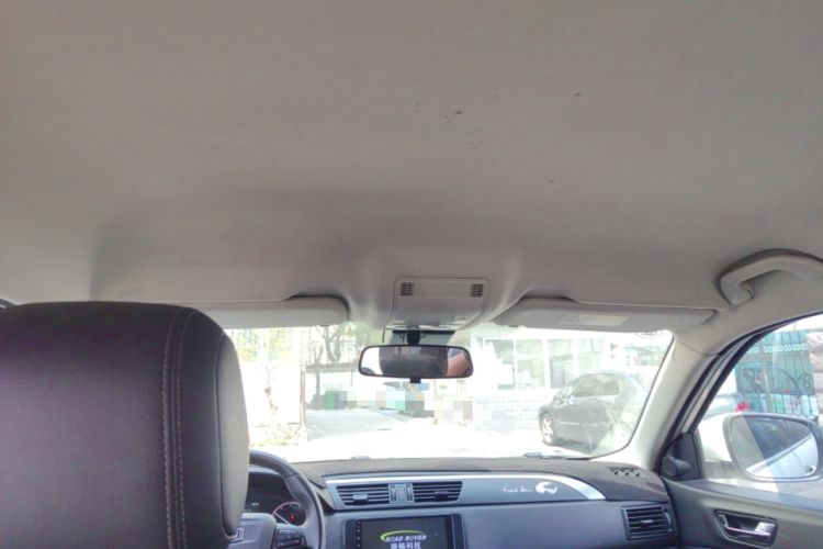 Used Qoros 5 2018 Revised Version 1.6T Automatic Leading Edition
