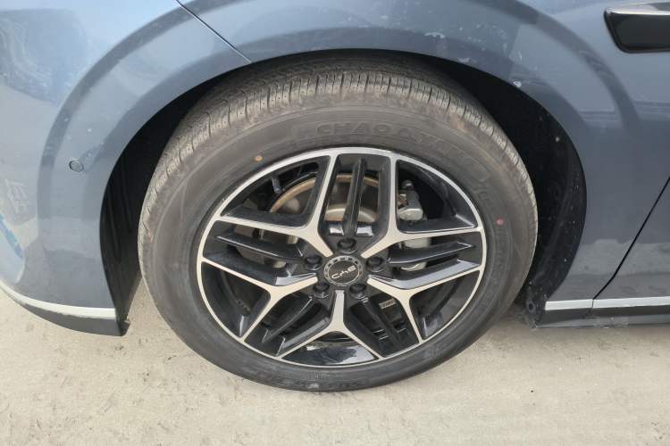 Used BYD Seal 06 New Energy 2025 EV 545KM Flagship Edition Left Front Wheel Hub