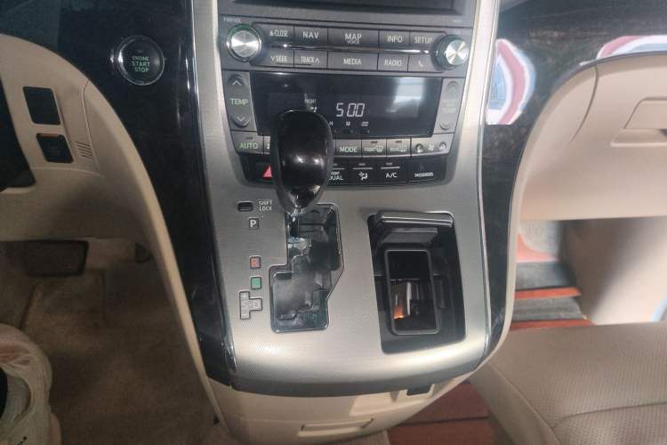 Used Toyota Alphard 