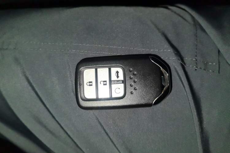 Used Honda Civic 2016 220TURBO CVT Luxury Edition
