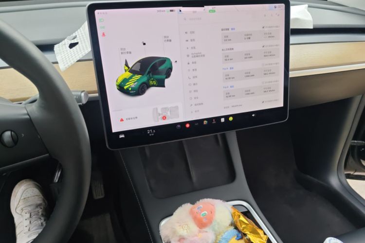 Used Tesla Model Y 2021 Long-Range All-Wheel-Drive Version Audio And AC Panel