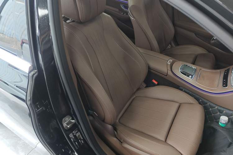 Used Mercedes-Benz E-Class 2023 Facelift E 260 L
