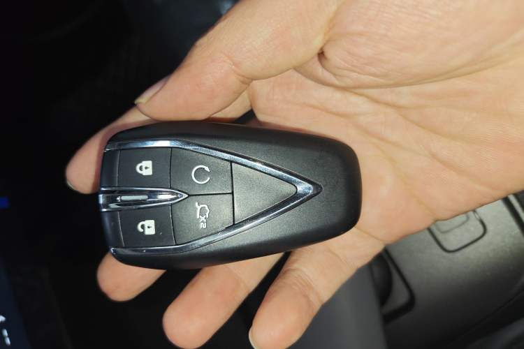 Used CHANGAN Eado 2025 Blue Whale 1.5T 500Bar Prestige Model Vehicle Key