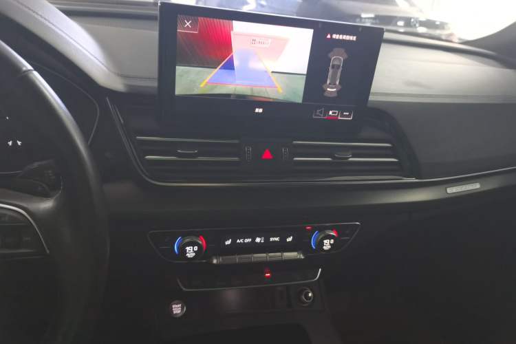 Used Audi Q5L 2023 40T Fashionable and Dynamic Edition
