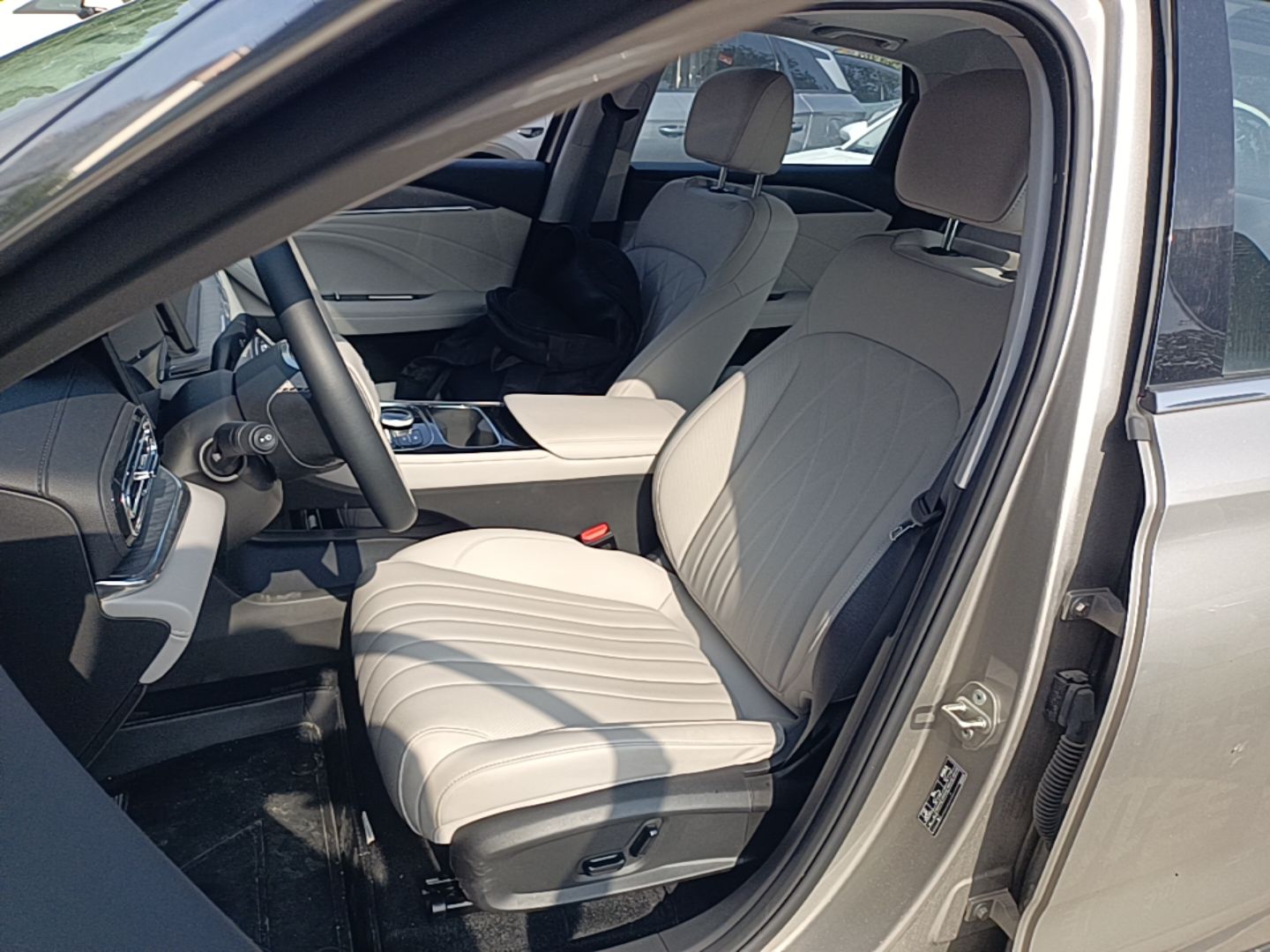 Geely Galaxy Stellar 6 2026 Model 125km Exploration+ Edition — снимка 17