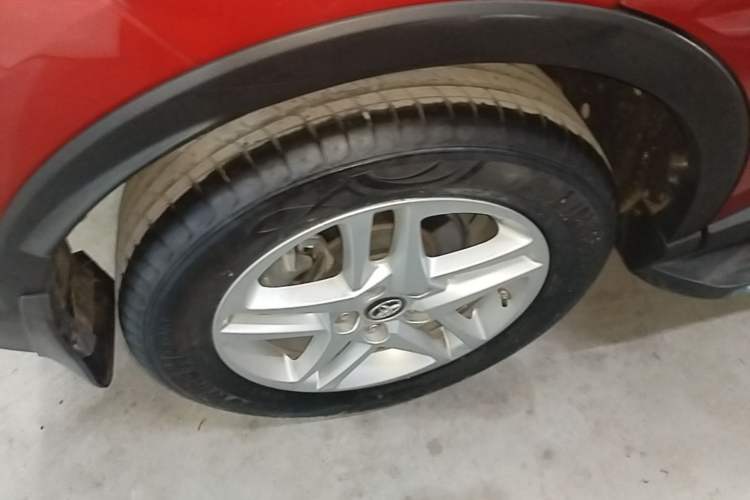 Used Toyota C-HR 2021 2.0L Comfort Edition Exterior 2