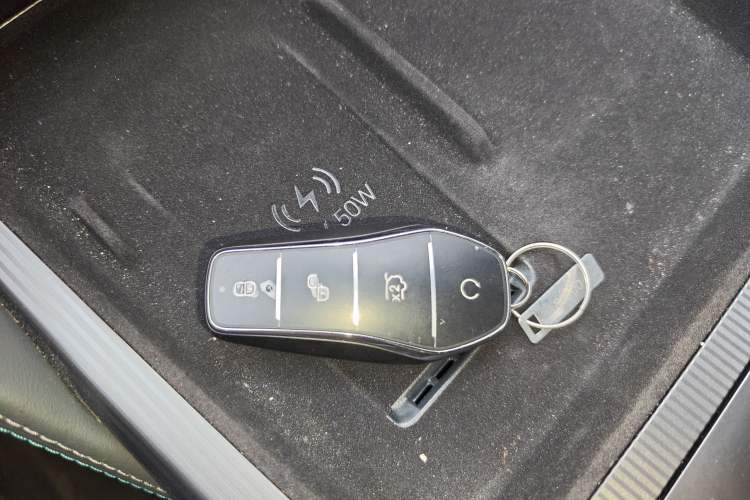 Used BYD Song L DM-i 2025 Intelligent Driving Version 160 km Beyond-Range Type