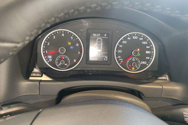 Used Volkswagen Tiguan L 2017 300TSI Automatic Two-Wheel Drive Silk Road Comfort Edition