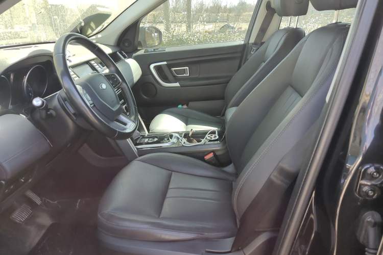 Used Land Rover Discovery Sport 2018 240 PS SE Version
