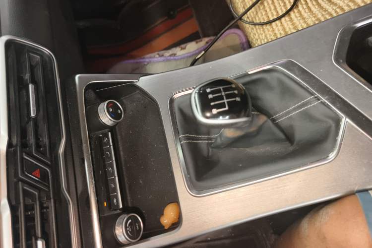 Used Geely Auto Coolray 2020 PRO 240T Manual Shooter