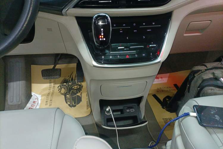 Used Buick GL8 2022 ES Landtrek 653T Comfort Edition
