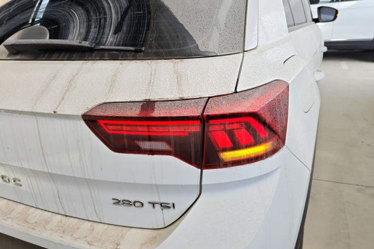 Used Volkswagen T-ROC 2021 280TSI DSG Two-Wheel Drive Comfort Connect Edition Right Rear Taillight
