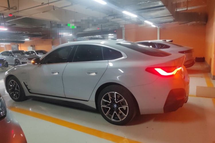 Used BMW i4 2023 eDrive35
