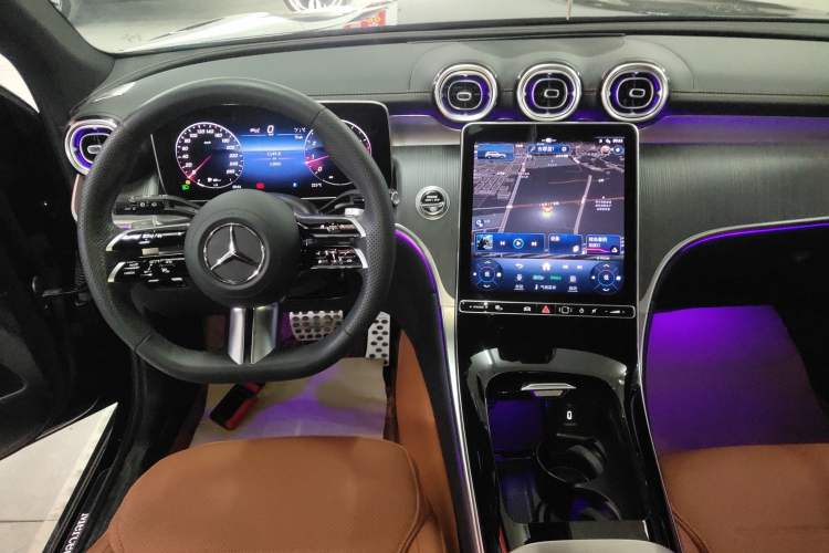 Used Mercedes-Benz GLC 2024 Facelifted GLC 260 L 4MATIC Luxury Version 5 Seats