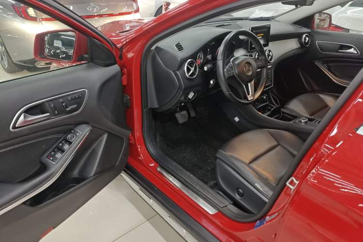 Used Mercedes-Benz GLA 2016 GLA 200 Fashion Model