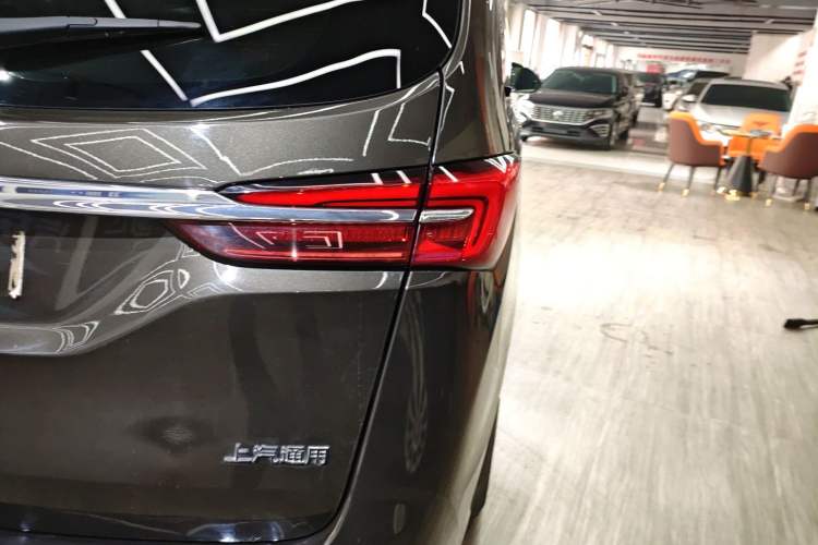 Used Buick GL8 2022 Land Business Class 652T Luxury Model
