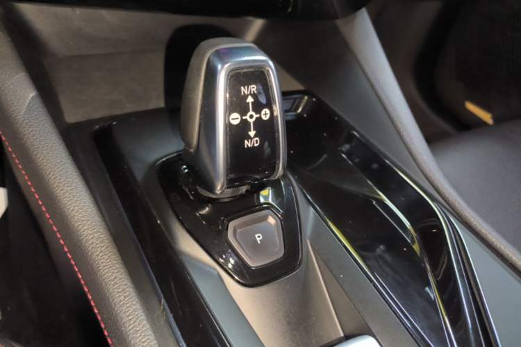 Used Lynk & Co 02 2018 1.5T DCT Two-Wheel Drive Pro Version China V Emission Standard