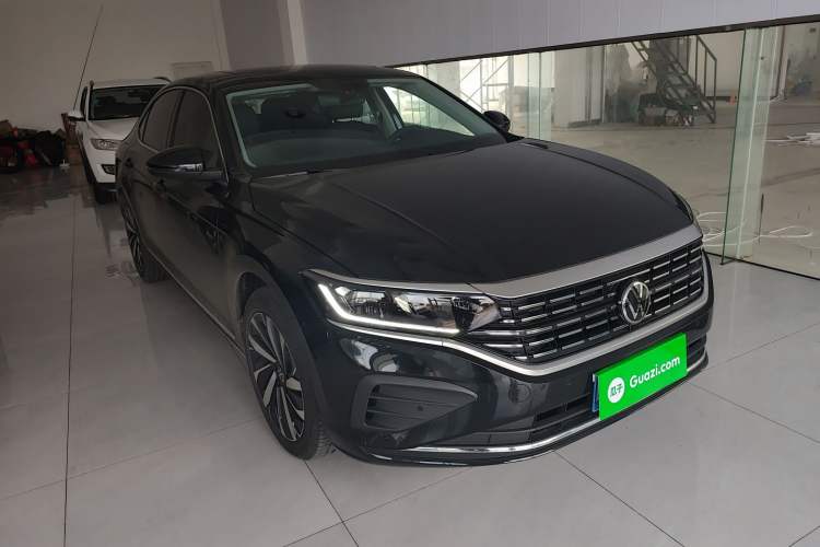 Used Volkswagen Passat 2025 Premium Version 380TSI Dragon Edition