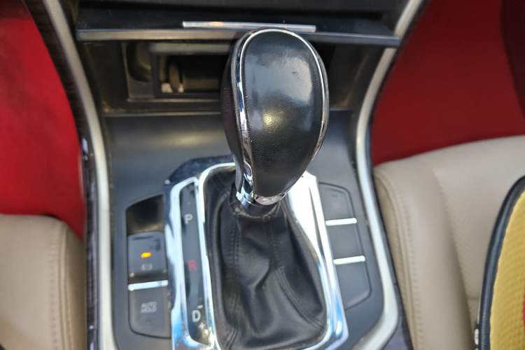 Used CHANGAN Raeton 2013 1.8T Automatic Elite Model China IV Standard